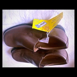 Boys dress shoes brown Size 13 1/2 New with tags